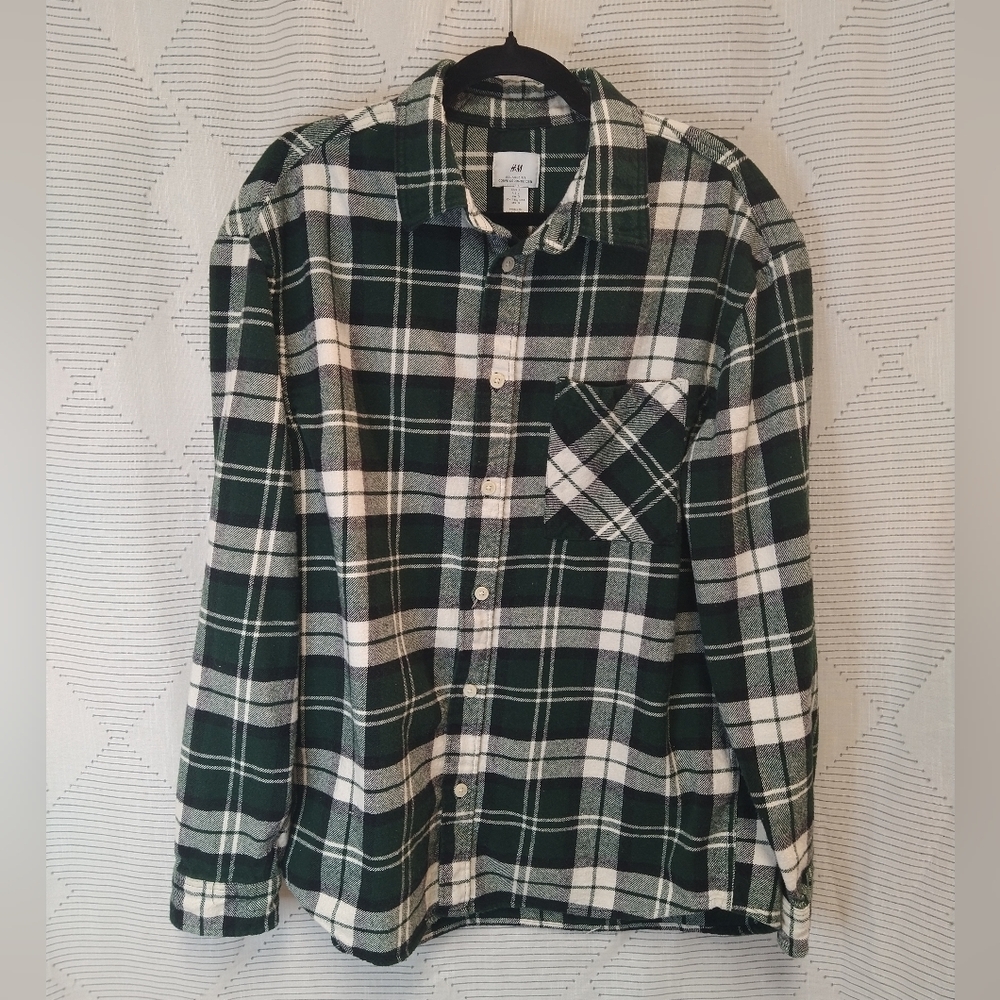 Men's H&M Relaxed Fit Green and White Flannel Size Large